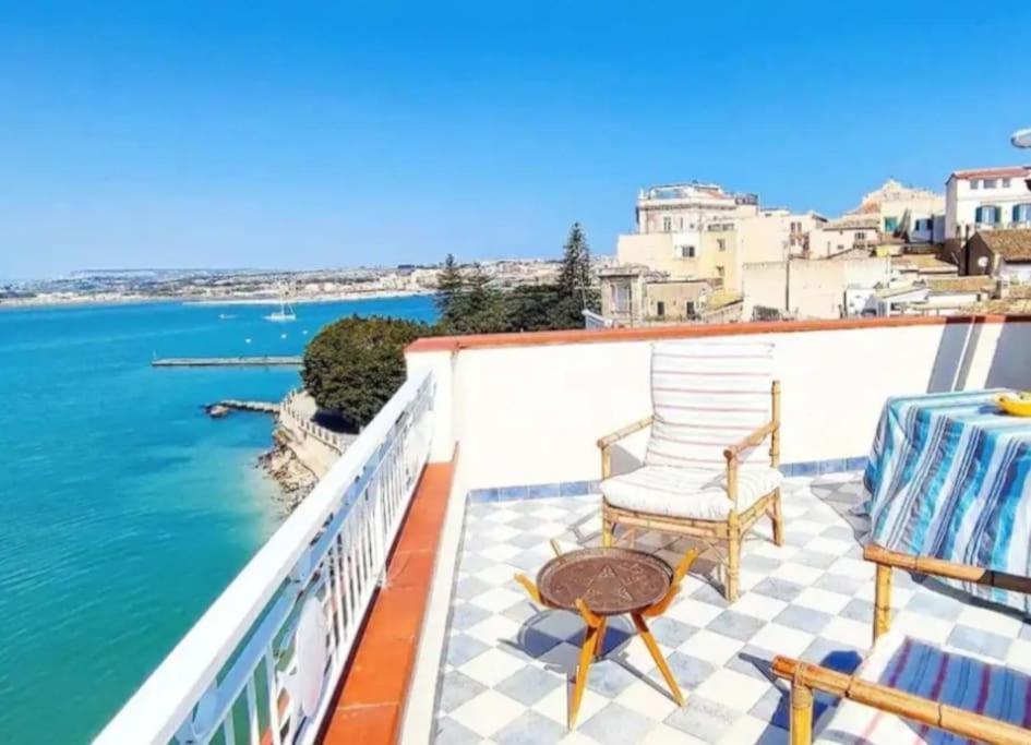 Terrazza Sul Mare Attico "Alfeo E Aretusa" Syracuse Eksteriør billede